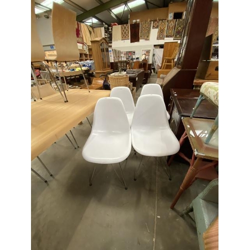 218 - 4 Eames style chairs