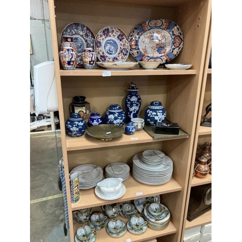 296 - Collection of oriental ware inc. Chinese ceramics, Imari plates & vases, Japanese part dinner servic... 