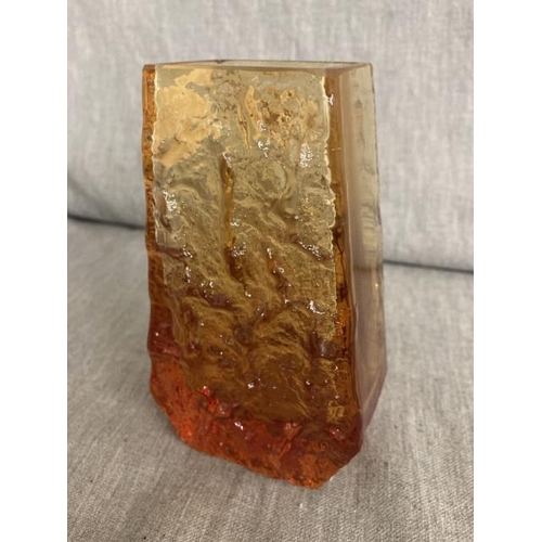 331 - Whitefriars amber bark coffin vase by designer Geoffrey Baxter 13cm high