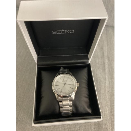 332 - Mens boxed Seiko Solar day date watch (180539)