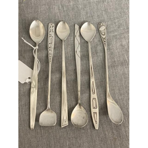 407 - 6 Swedish silver-plated spoons approx. 19cm long