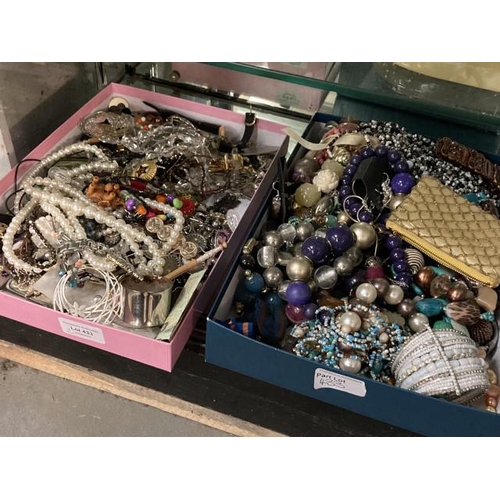 433 - 2 trays of jewellery inc. costume, watches, beads, earrings, thimbles, etc.