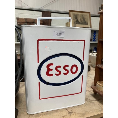 541 - Metal enamel Esso fuel can