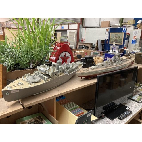 547 - Two model battle ships (126cm & 90cm long)