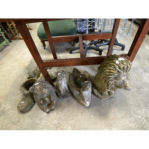 99 - 10 stone effect garden statues