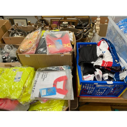 567 - Large collection of mainly events cycling jersey & short sets, single cycling jersey's, Box of Speg ... 