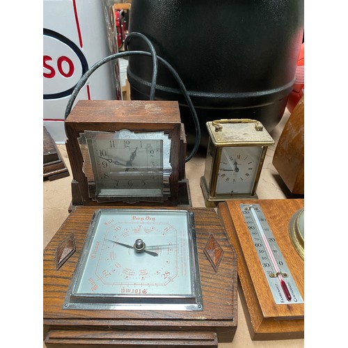 546 - 11 clocks & barometers inc. Westclox, Smiths, Metamec, Bayard etc.