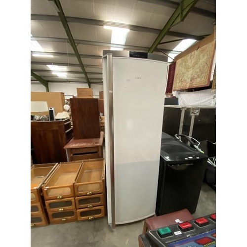 116 - AEG Freezer 185H,59W,59D