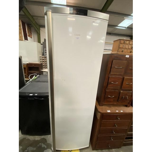 168 - AEG Freezer 185H, 60W, 70D,