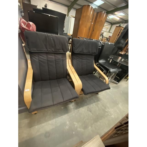 226 - 2 Poang beech chairs with cushions 68W