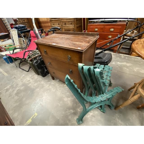 96 - Edwardian oak chest 80H,75W, 43D, and 5 Victorian cast bench ends 72H