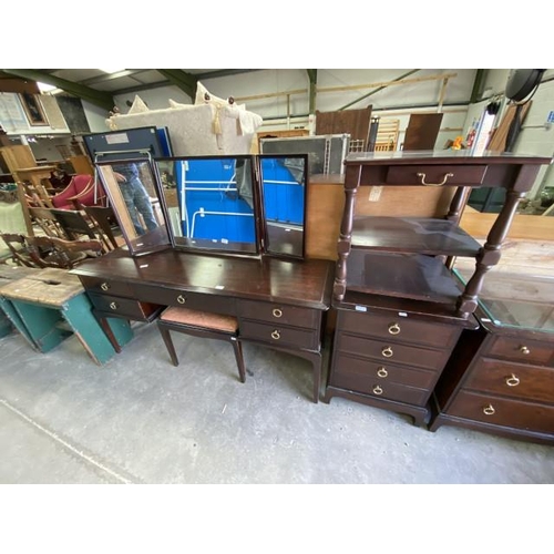 132 - Stag Minstrel mahogany dressing table 127H 153W 47D Stag Minstrel mahogany 4 drawer chest 72H 53W 47... 