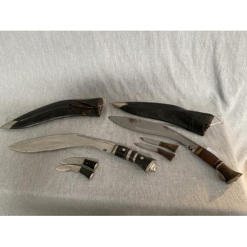 255 - Two Kukri knives