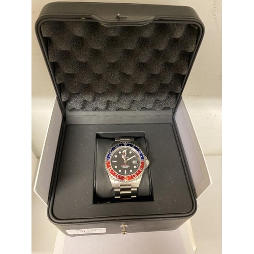 256 - Boxed Steinhart 