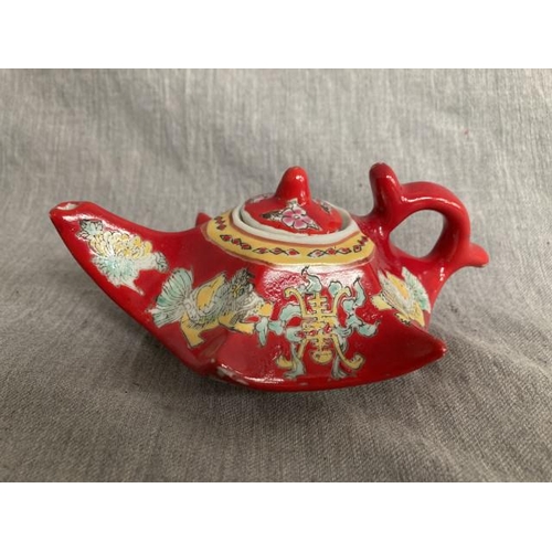 263 - Chinese Republic Period teapot (approx. 7cm high x 15cm wide)