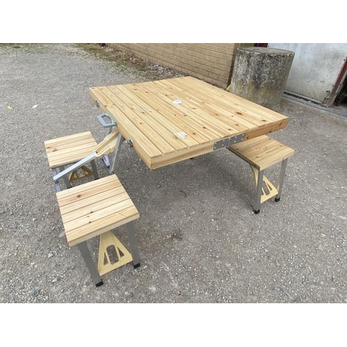 477 - Folding picnic table in a wooden carry case (new)