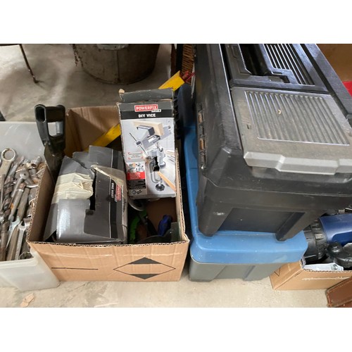 476 - Assorted workshop tools to include tool boxes, spanner’s, drill bits etc