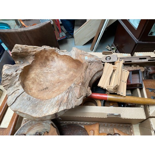 378 - Collection of treen including driftwood bowl, Edw. serving tray, burr walnut bowl, turned wood bowl,... 