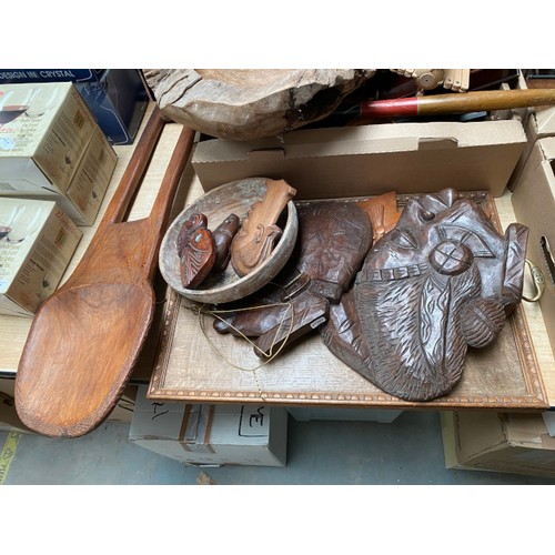 378 - Collection of treen including driftwood bowl, Edw. serving tray, burr walnut bowl, turned wood bowl,... 