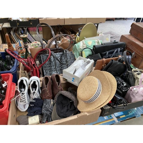 468 - 3 boxes of assorted handbags including Browns of York, Marks and Spencer, Jasper Conran (some new wi... 