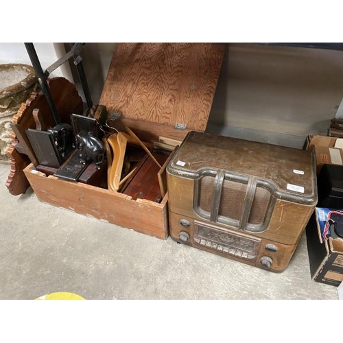 498 - Box of treen & vintage valve radio (as found)