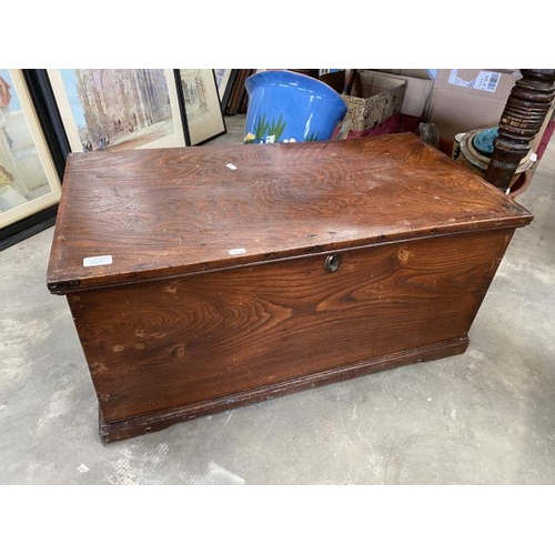 511 - Victorian elm blanket box/tool chest 40H 86W 46D