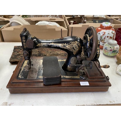 513 - Singer sewing machine P90593 and accessories