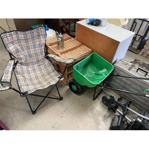 65 - Seed spreader & a folding garden chair