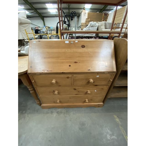 116 - Pine bureau with 1 key 105H 102W 46D