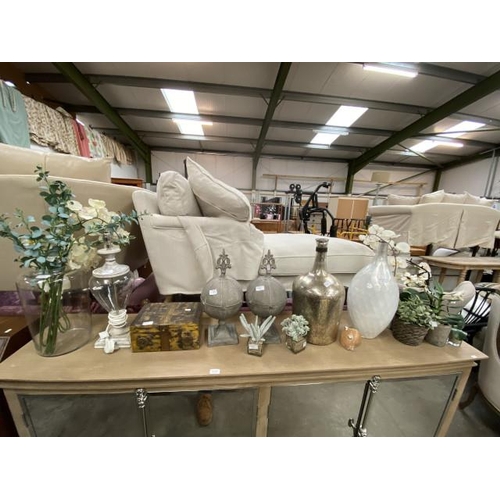 187 - Assorted contemporary interior decorations including faux flowers, vases etc (New ex show home)