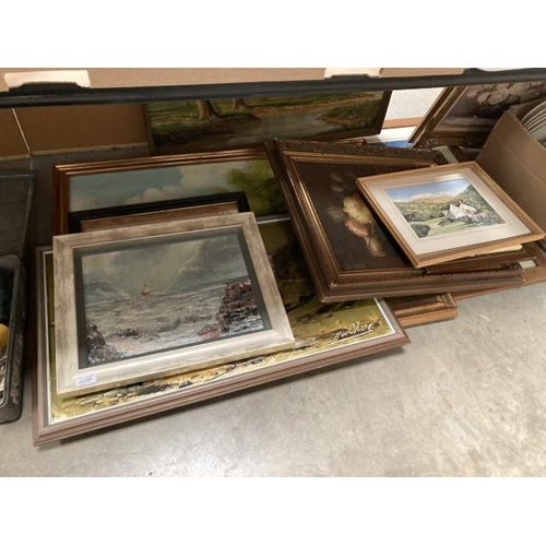 526 - Assorted framed pictures and prints etc