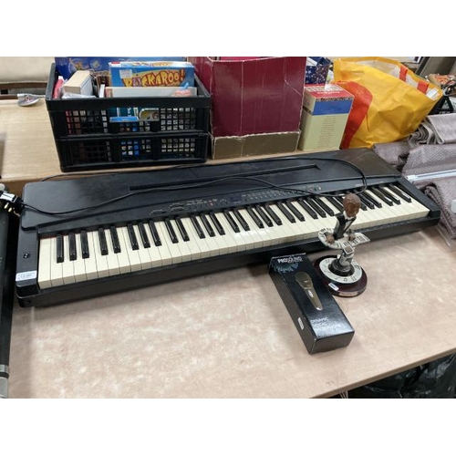 540 - Yamaha YFP-70 keyboard with power lead, Prosound dynamic vocal microphone and a “Killing The High No... 