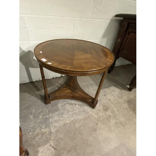 79 - Drexel Heritage oak circular occasional table 56H x 66cm diameter