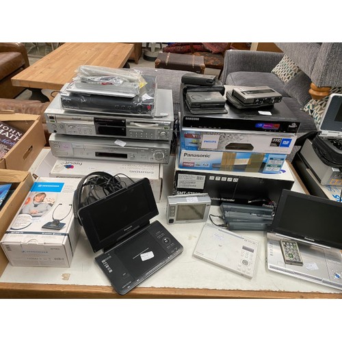 544 - Large quantity of stereo equipment including AIWA, Technics, Pioneer, Panasonic, Sony (all untested,... 