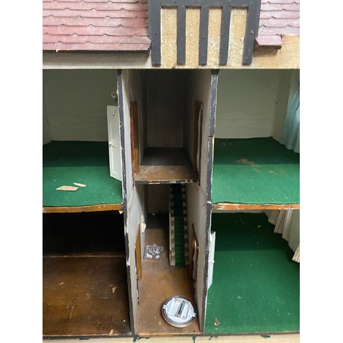 542 - Vintage dolls house (no furniture) 110H 110W 70D