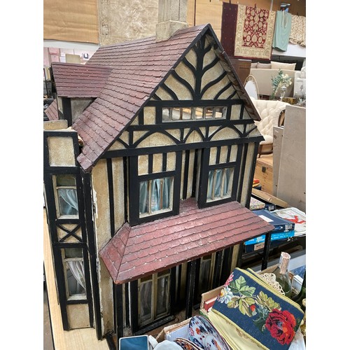 542 - Vintage dolls house (no furniture) 110H 110W 70D