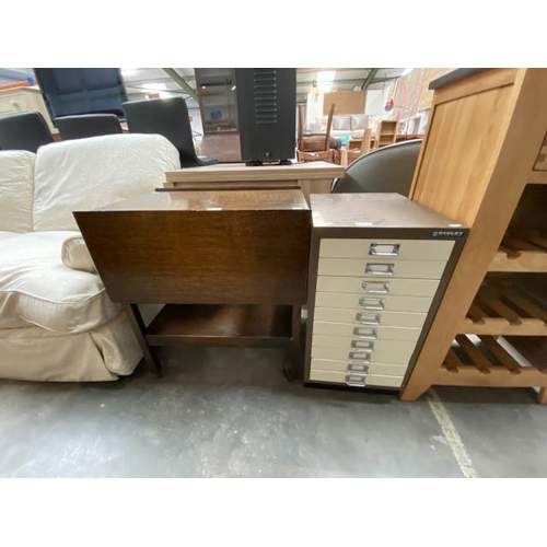 18 - Oak trolley 71H 89W 61D and a Bisley 10 drawer filing cabinet 67H 35W 46D