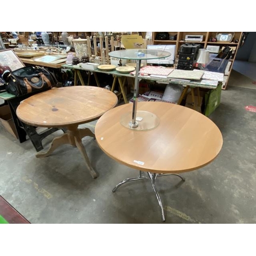 193 - Pine circular table 75H 105cm diameter, contemporary glass occasional table 54H 43cm diameter etc