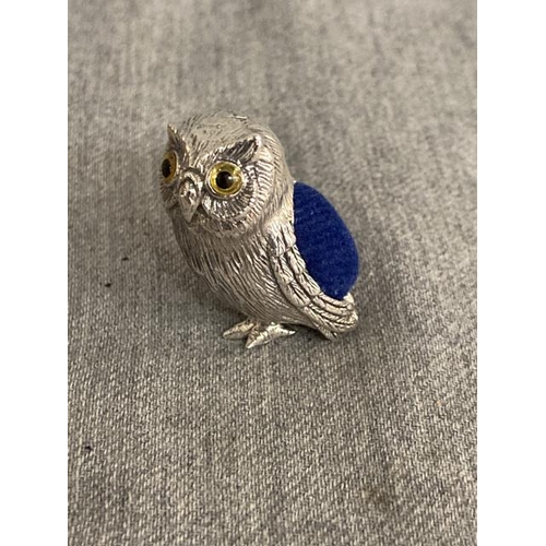 282 - Silver owl pin cushion