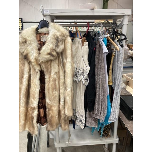 472 - Rack of vintage ladies clothing including Ross Furriers fur & leather jacket, Noos-Now blue & cream ... 