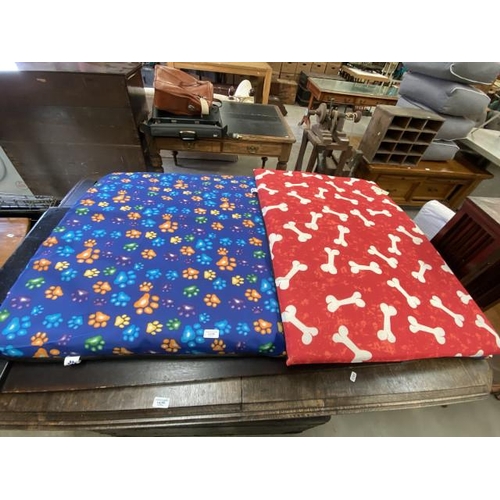 89 - 2 dog beds (new)