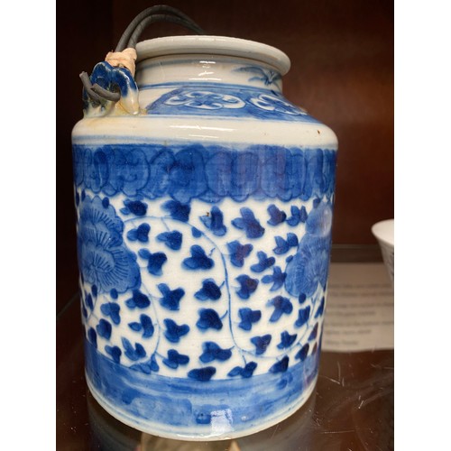 360 - Chinese blue & white teapot (spout chipped), blue & white brush pot with 4 character marks to base e... 