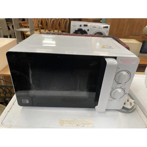 120 - Morrisons white microwave