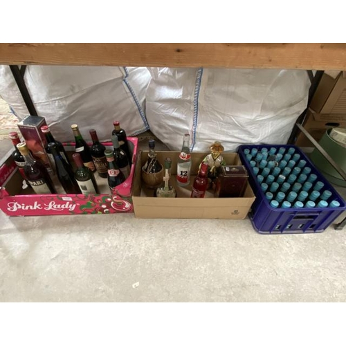 545 - Crate of 48 3.4 fl oz bottles of Babycham and 1 Babycham glass, 2 boxes of mixed alcahol to include ... 