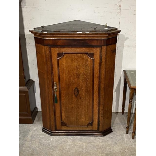 70 - Victorian oak corner cabinet 100H 73W 43D