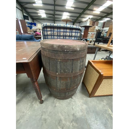 90 - Oak barrel 88H 57cm diameter