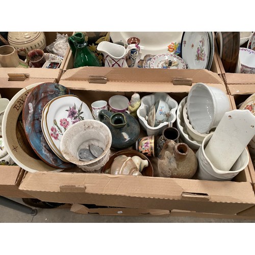 536 - 8 boxes of assorted collectables incl. Mason's Ironstone, Spode display plates, oriental ware, Carlt... 