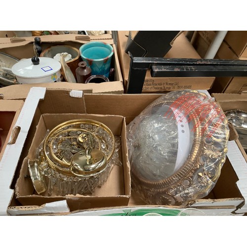 520 - 10 boxes of assorted glassware incl. cut glass, art glass, decanters, vases, ceiling lights, fruit b... 