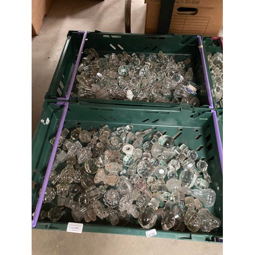 540 - 4 good boxes of glass door knobs including cut glass etc