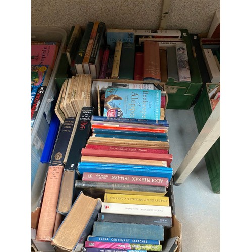 512 - 7 boxes of books including Roy Hattersley, Tim Weaver, David Baldacci, box including John Rocha for ... 